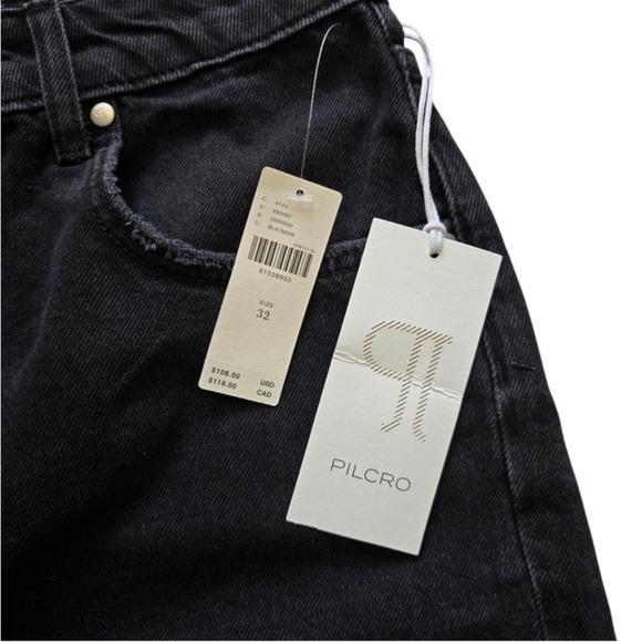 NWT Anthropologie Pilcro Lace-Up Denim
Shorts, Size 32 - Picture 6 of 9